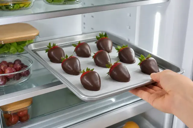 Nueva imagen de preparación de fresas cubiertas de chocolate, paso 5